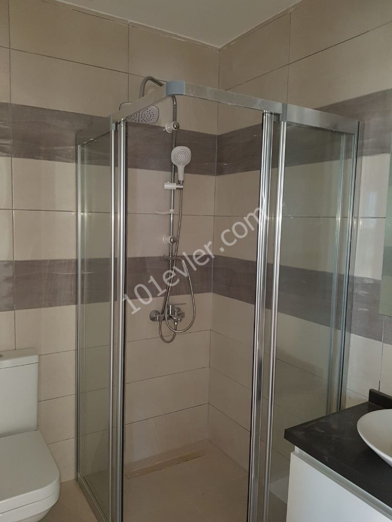 Flat To Rent in Alsancak, Kyrenia