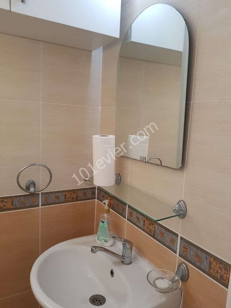 Flat To Rent in Girne Merkez, Kyrenia