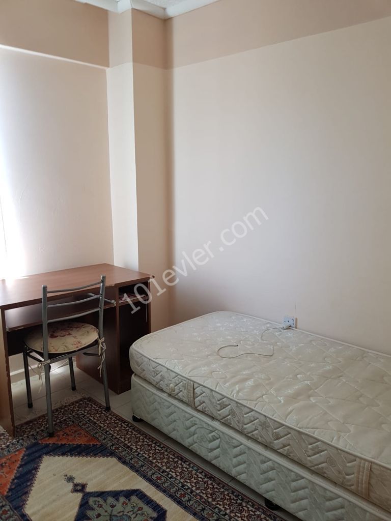 Flat To Rent in Girne Merkez, Kyrenia