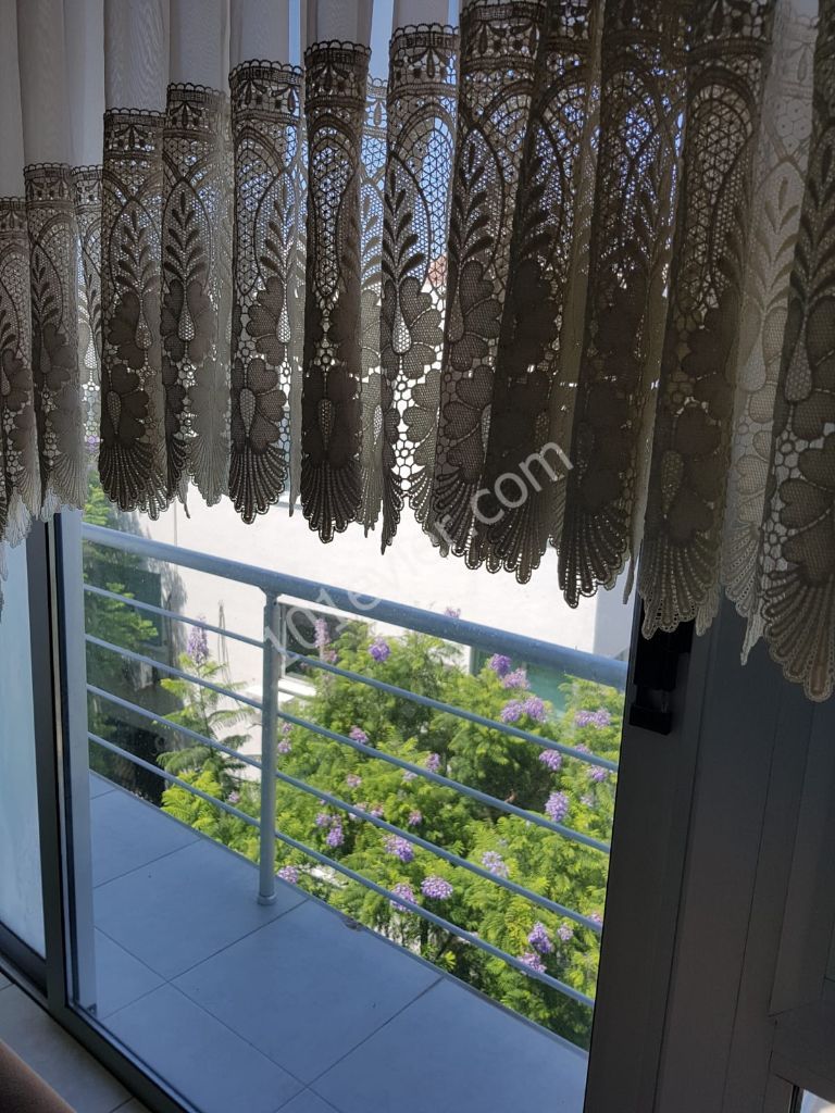 Flat To Rent in Girne Merkez, Kyrenia