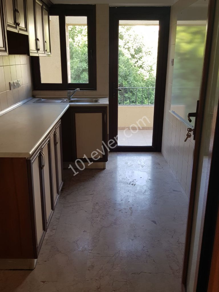 Office To Rent in Girne Merkez, Kyrenia