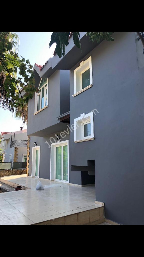 4 yatak odalı villa