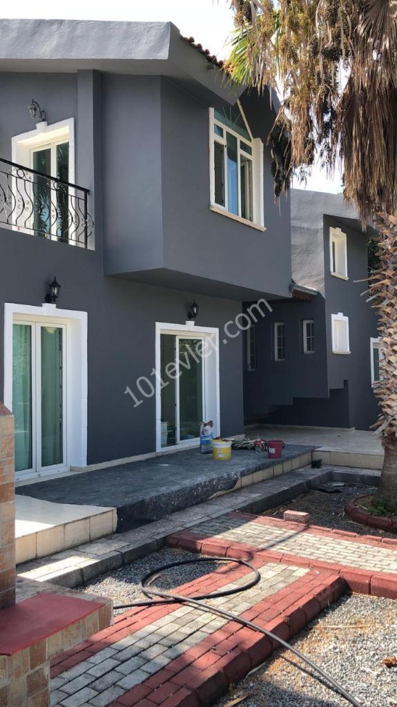 4 yatak odalı villa