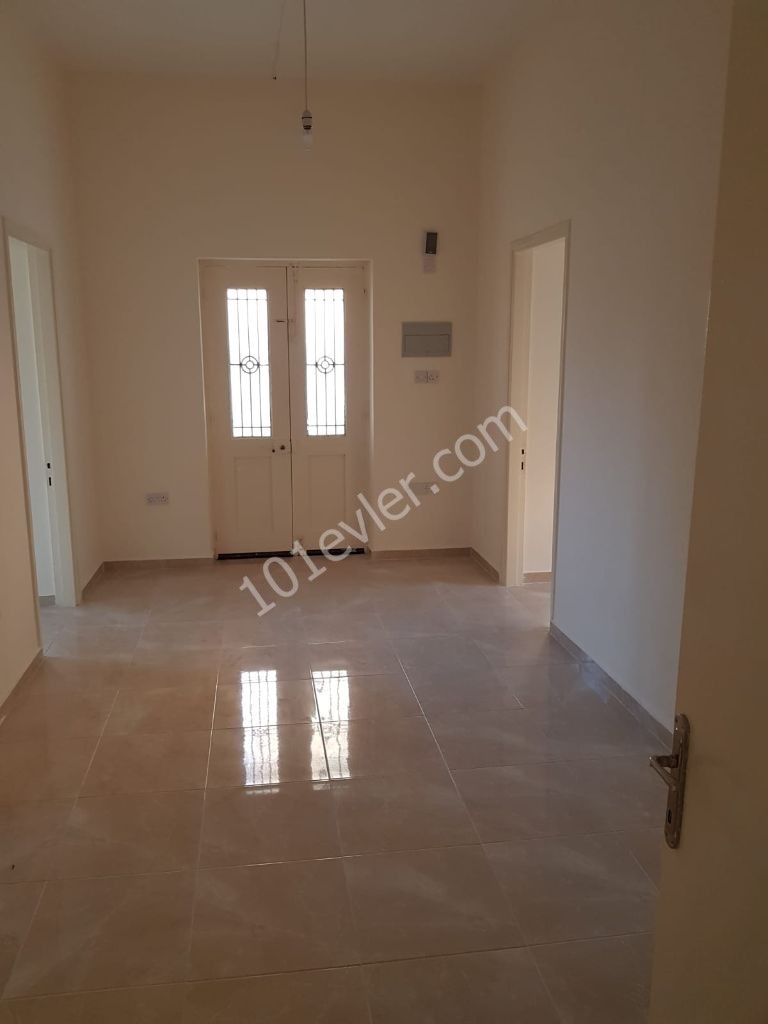 Detached House To Rent in Alsancak, Kyrenia