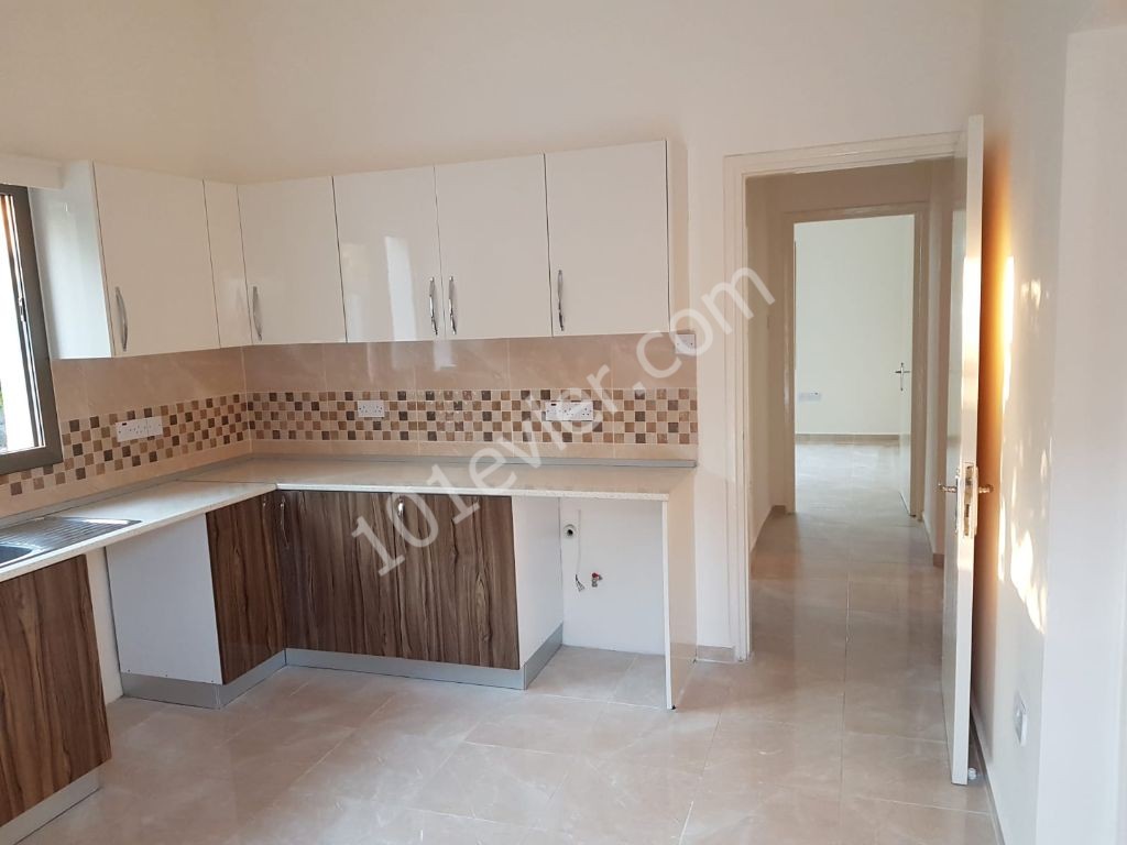 Detached House To Rent in Alsancak, Kyrenia