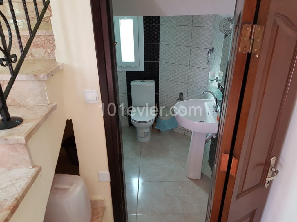 Villa To Rent in Alsancak, Kyrenia