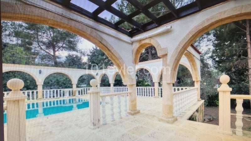 5 yatak odalı villa