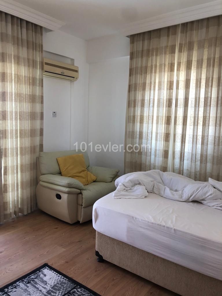 Flat To Rent in Girne Merkez, Kyrenia