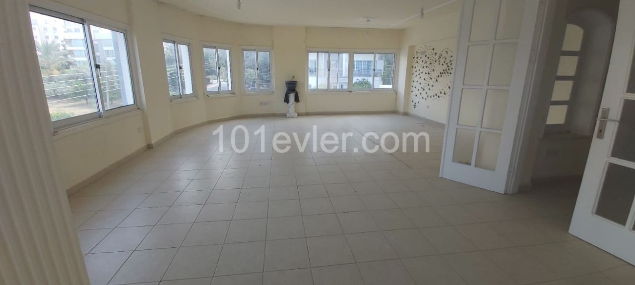 Flat To Rent in Girne Merkez, Kyrenia