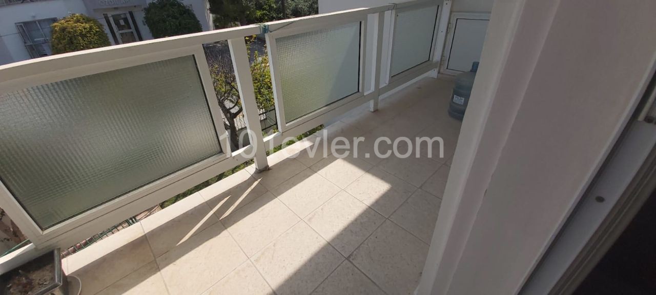 Flat To Rent in Girne Merkez, Kyrenia