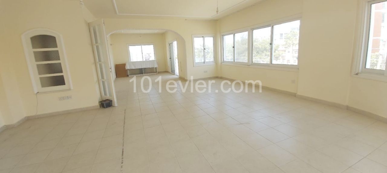 Flat To Rent in Girne Merkez, Kyrenia