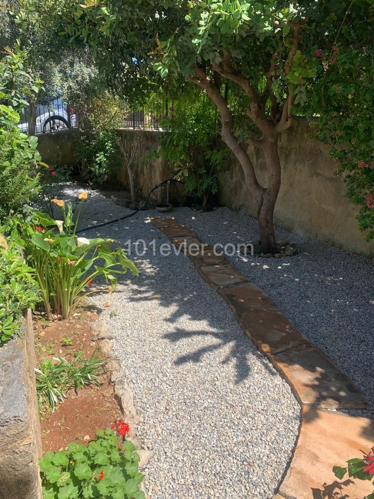 Villa To Rent in Lapta, Kyrenia