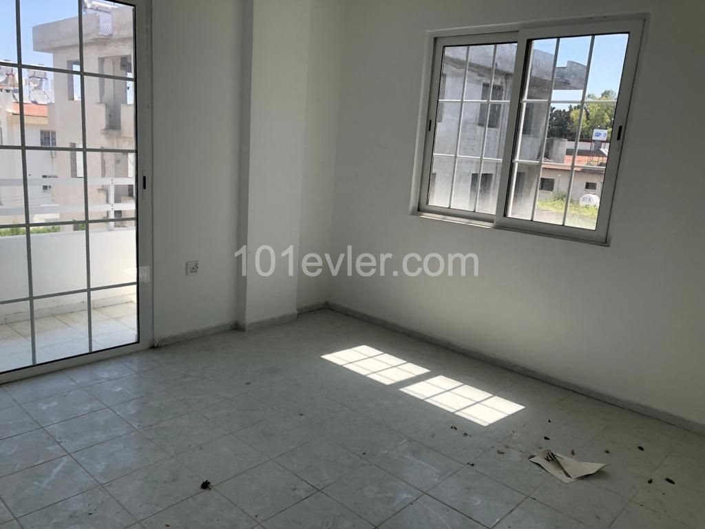 Flat To Rent in Girne Merkez, Kyrenia