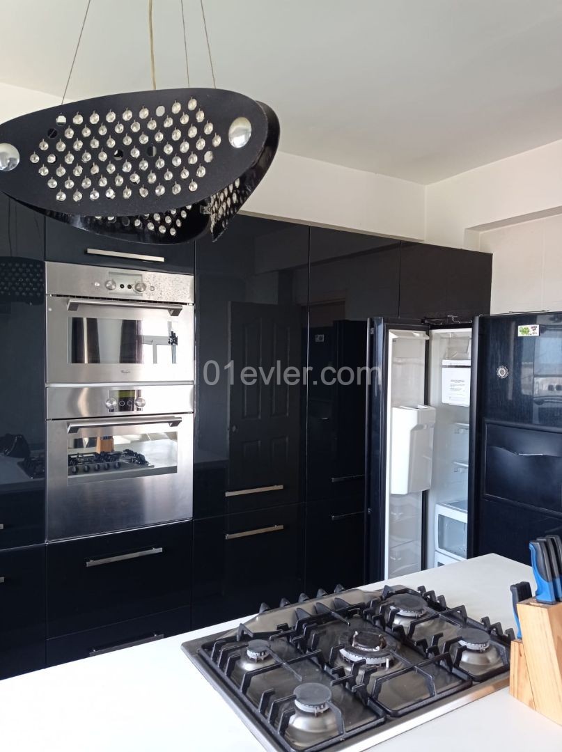 Flat To Rent in Doğanköy, Kyrenia