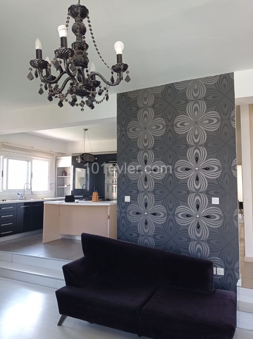 Flat To Rent in Doğanköy, Kyrenia