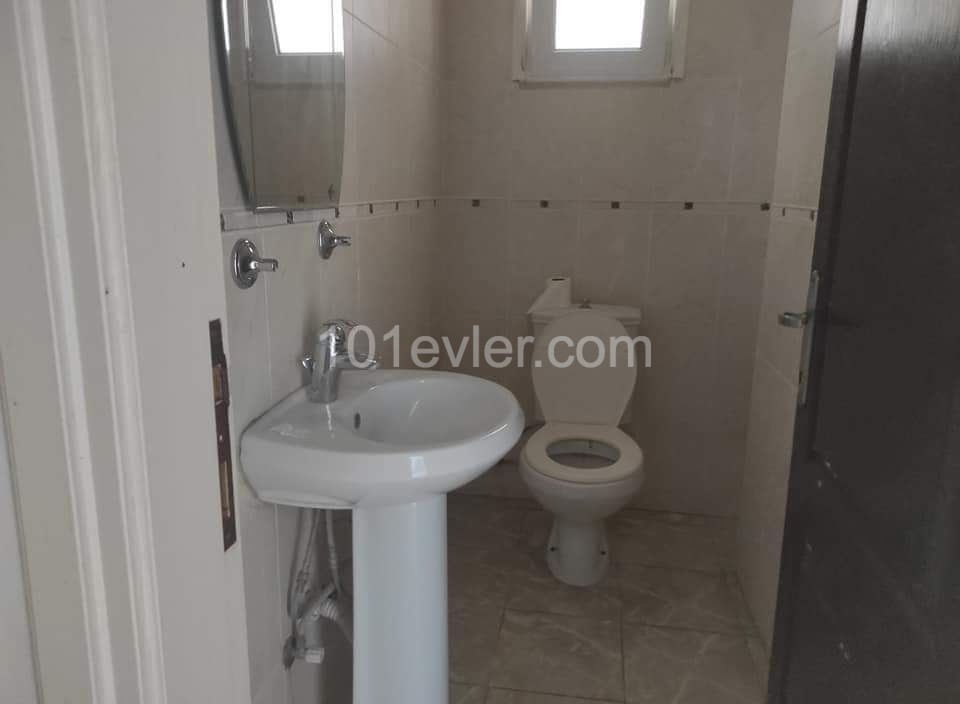 Flat To Rent in Girne Merkez, Kyrenia