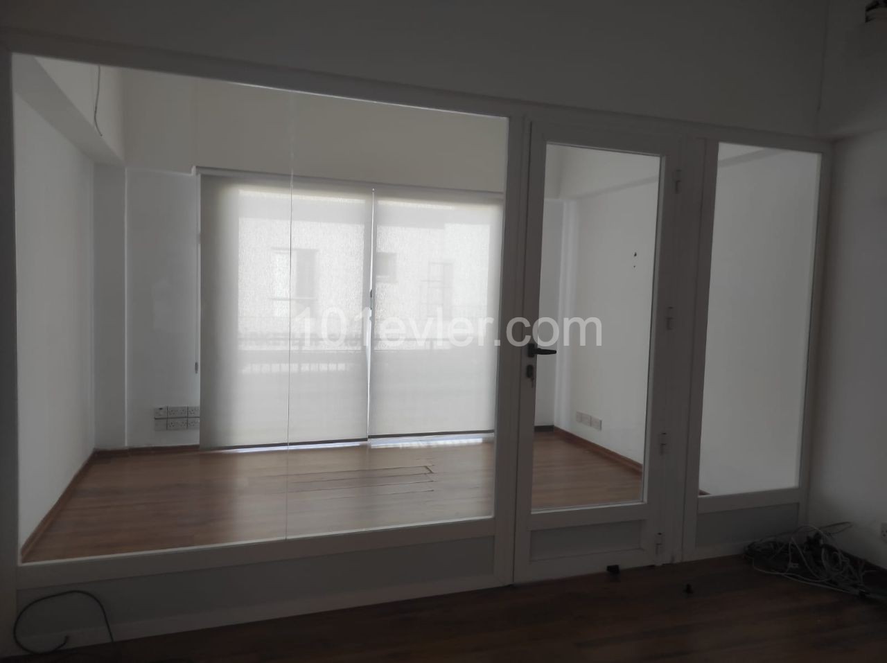 Flat To Rent in Girne Merkez, Kyrenia