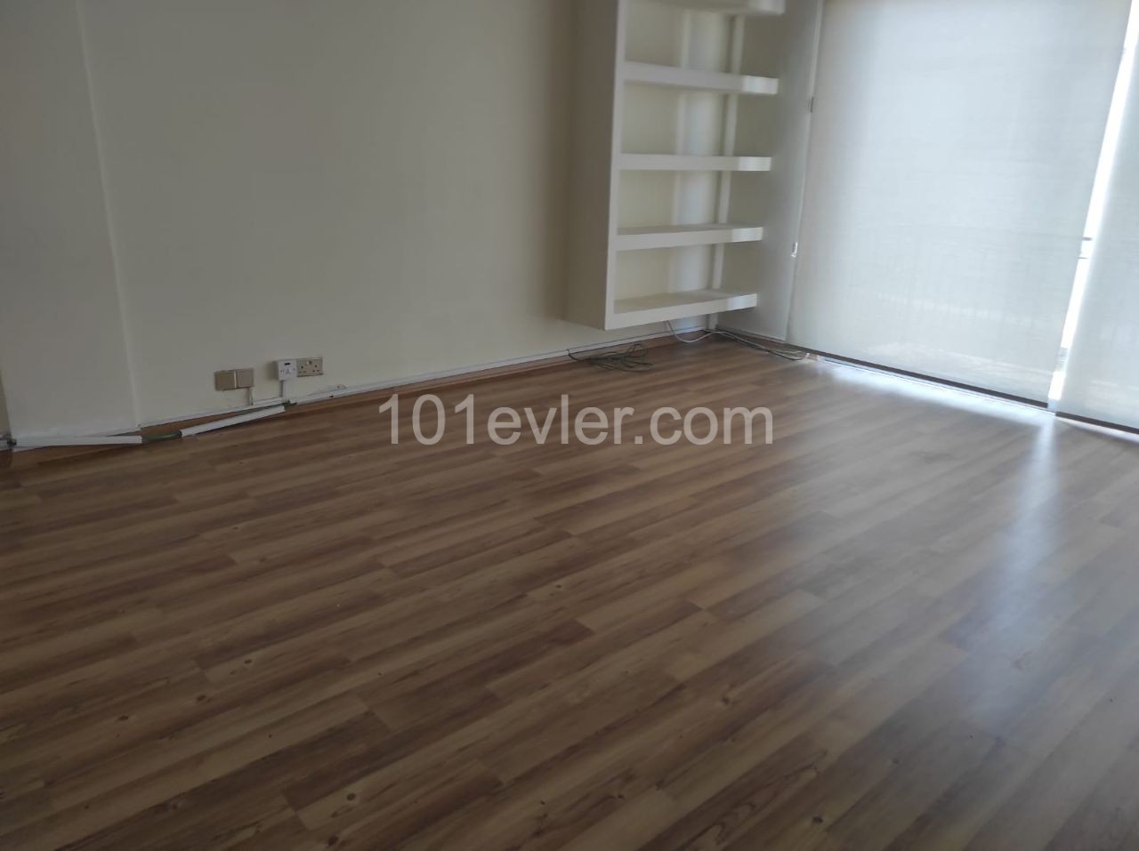 Flat To Rent in Girne Merkez, Kyrenia