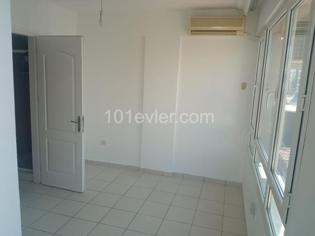 Flat To Rent in Girne Merkez, Kyrenia