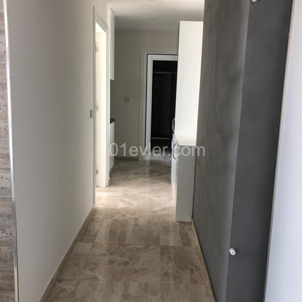 2 bedroom apartment ** 