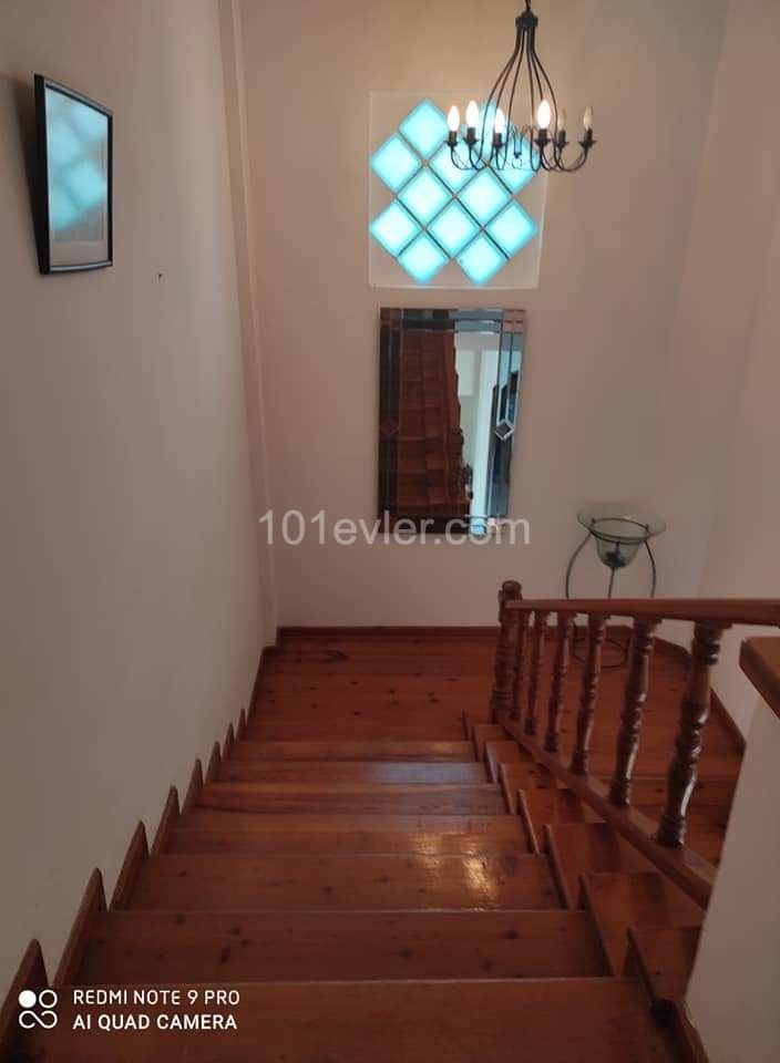 Kiralık 4 yatak odalı Villa 