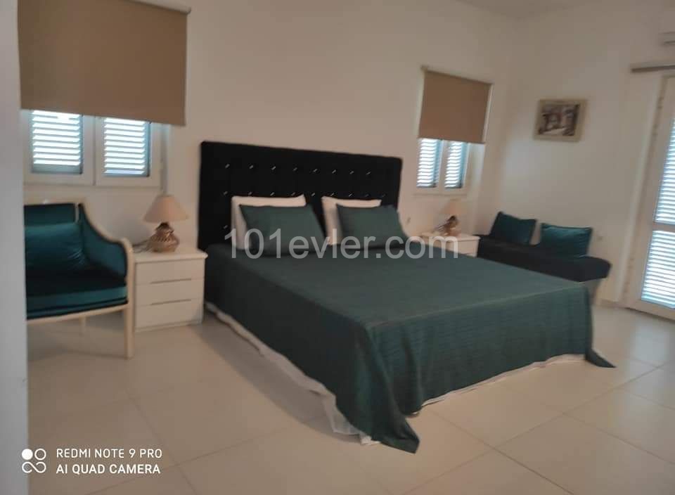 Kiralık 4 yatak odalı Villa 