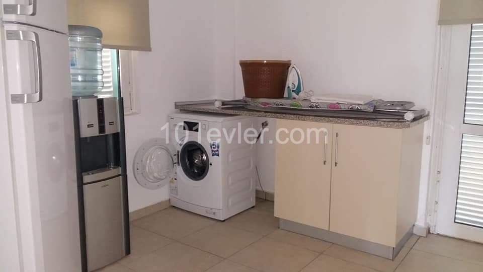 Kiralık 4 yatak odalı Villa 