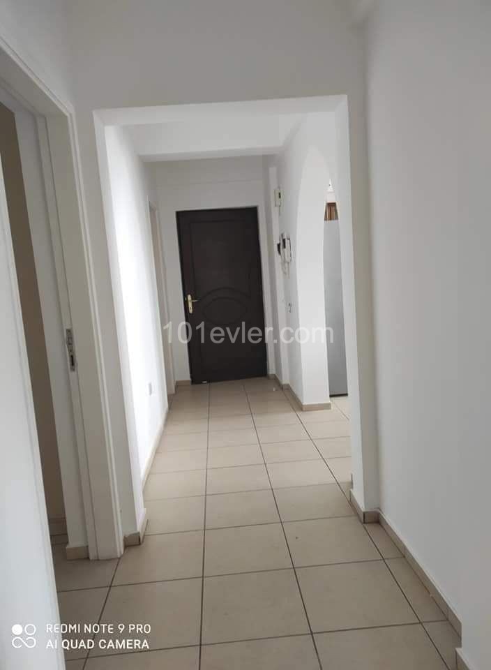 3 bedroom apartment ** 