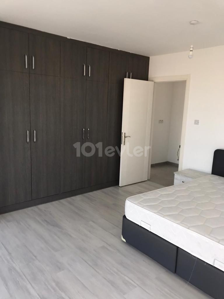 2 bedroom apartment ** 