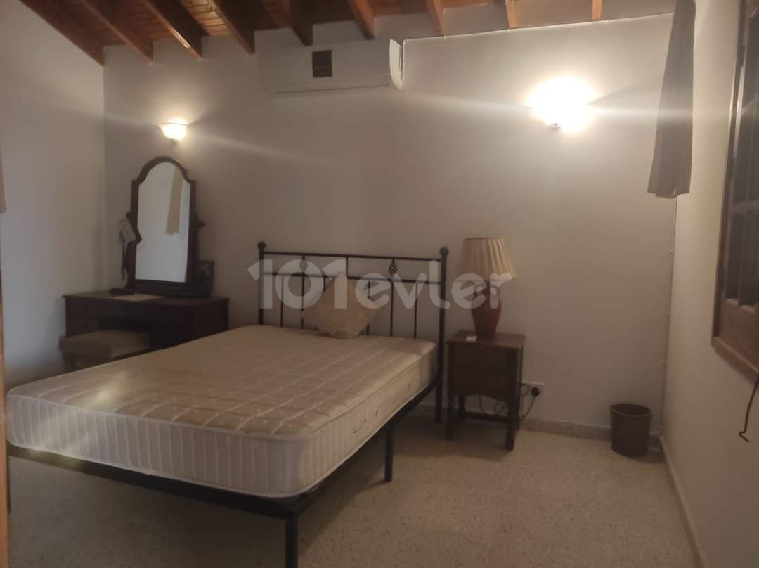 Alsancak'ta kiralık Müstakil ev 