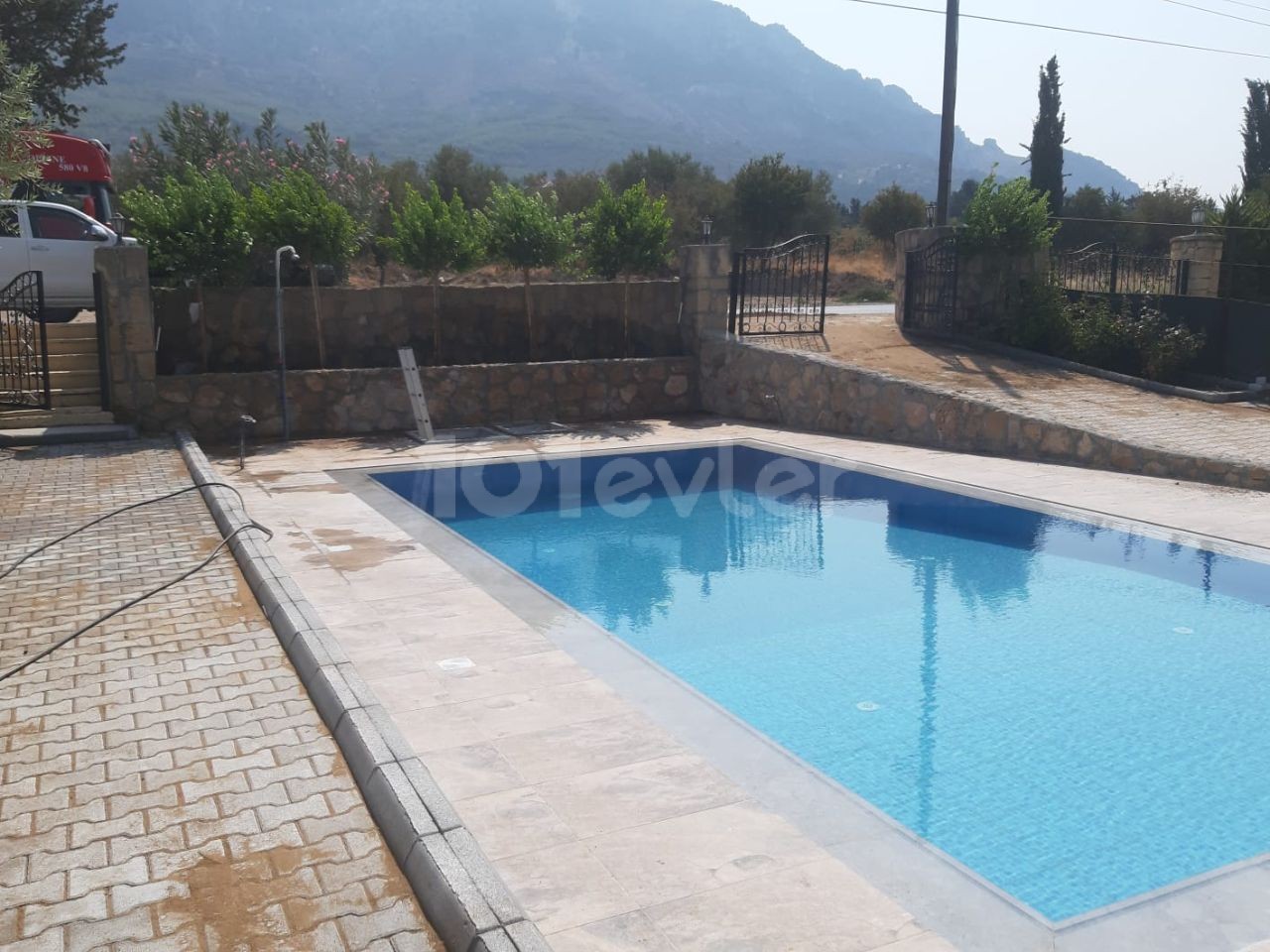 Günlük Kiralık 4 yatak odalı Villa 