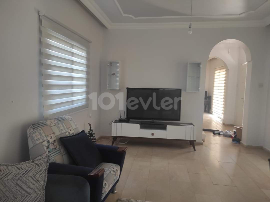 Günlük Kiralık 4 yatak odalı Villa 