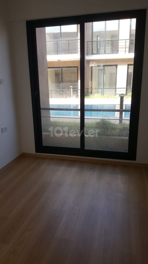 2 bedroom apartment ** 