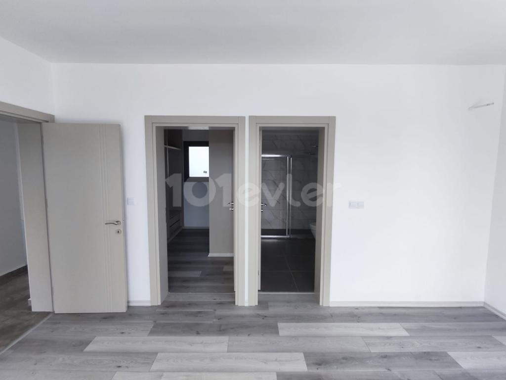 3 Schlafzimmer Villa zum Verkauf ** 