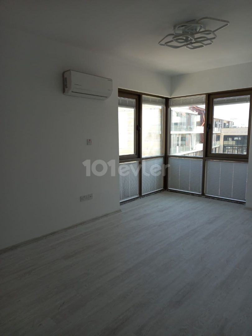 3-Bedroom apartment without furniture ** 