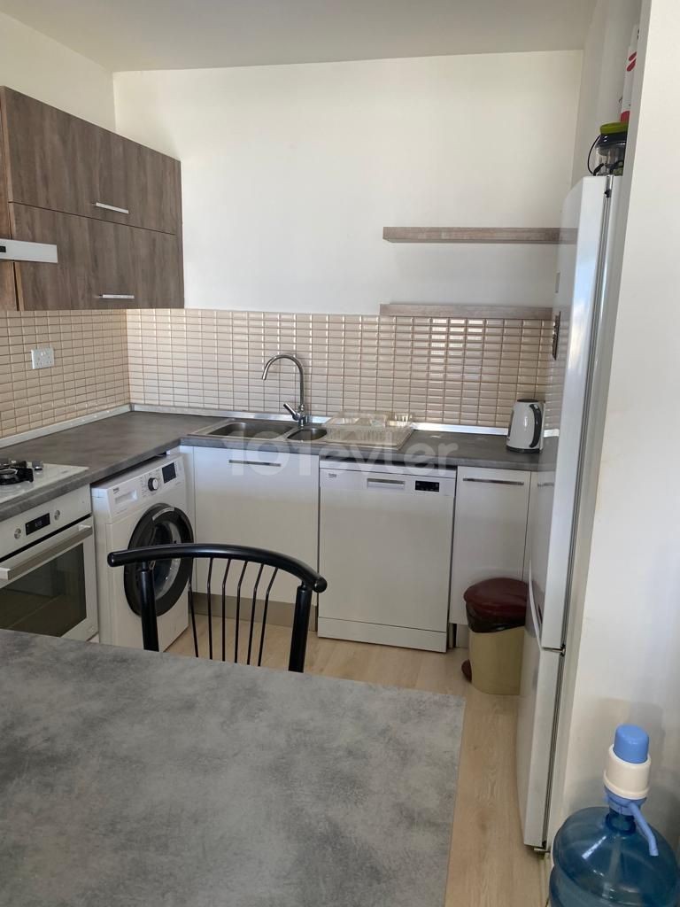 2 bedroom apartment ** 