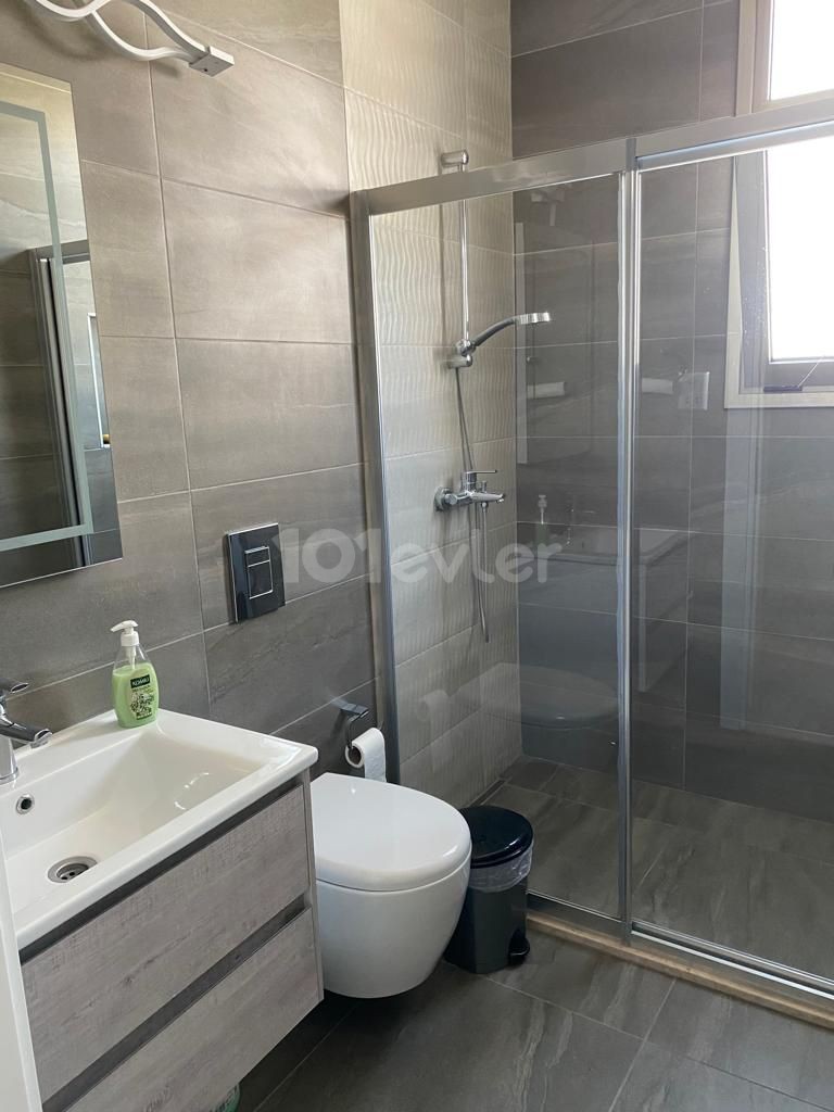 2 bedroom apartment ** 