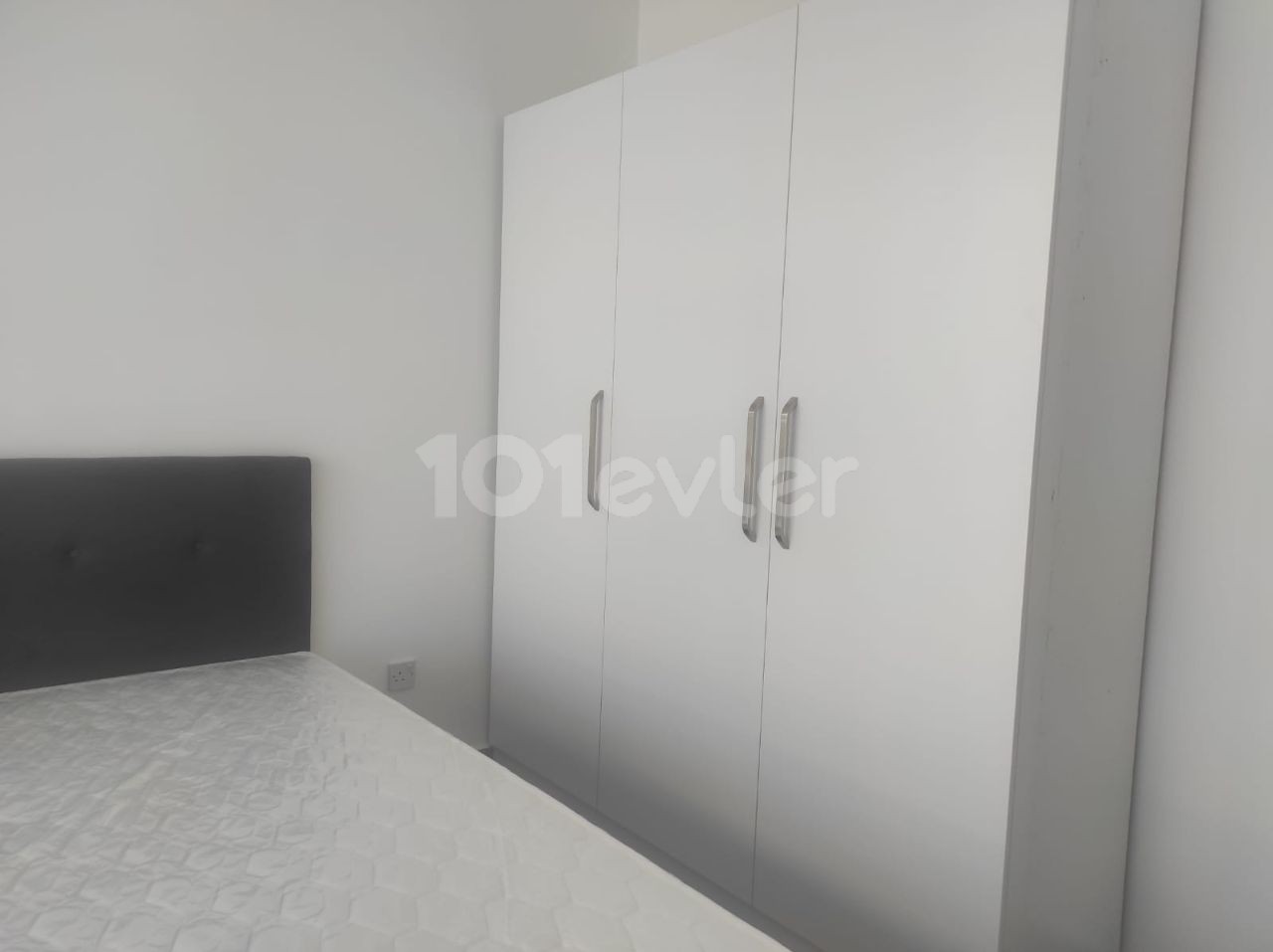 1 and 2 bedroom apartment ** 