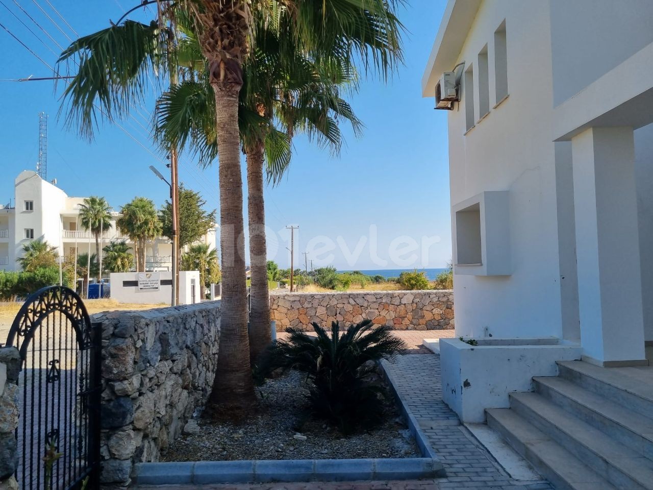 Villa To Rent in Lapta, Kyrenia