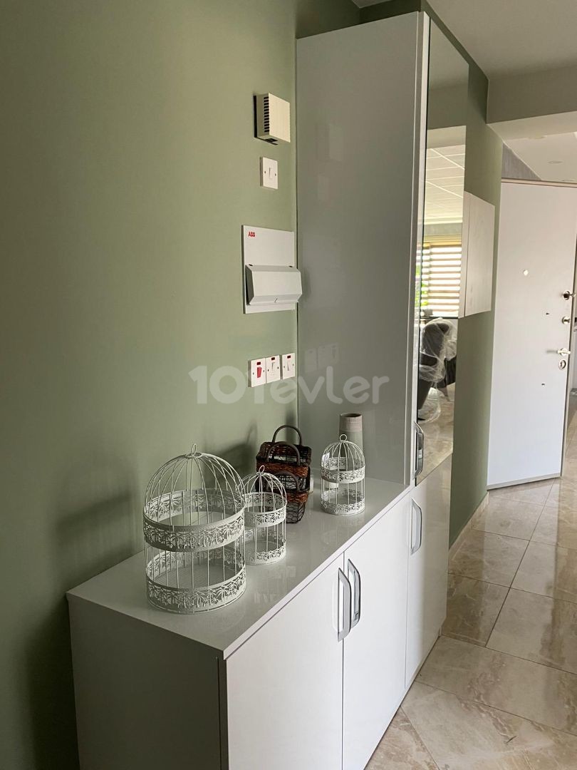 Flat To Rent in Aşağı Girne, Kyrenia