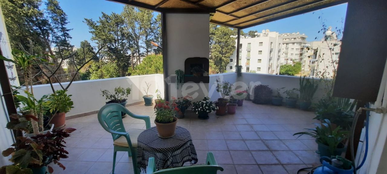 Penthouse mit 4 Schlafzimmern zum Verkauf in Kyrenia