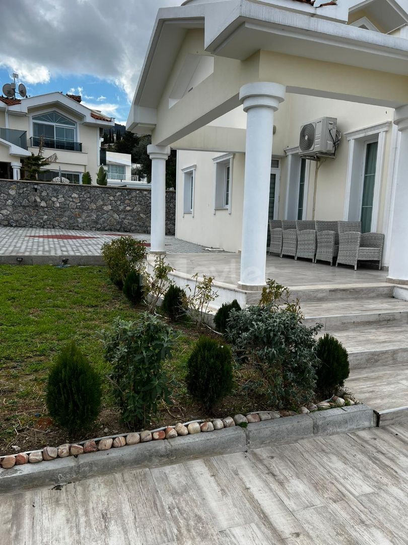 3 yatak odalı villa