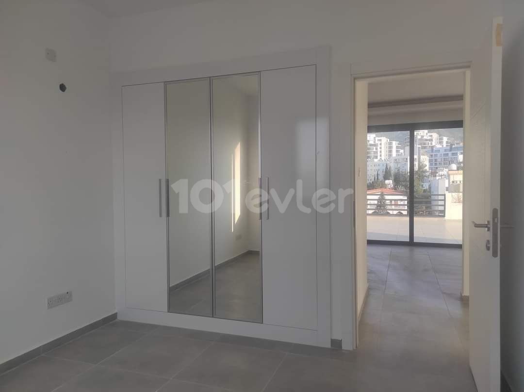 Girne'de Satılık 2 yatak odalı Penthouse 