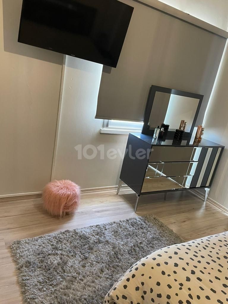 2+1 apartment in the center of Kyrenia