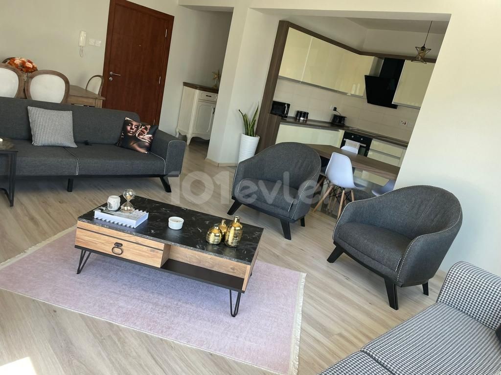 2+1 apartment in the center of Kyrenia