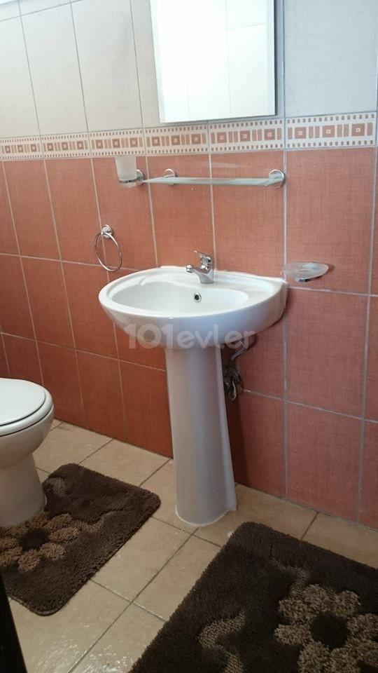 Alsancak'ta  kiralık 2+1 ikiz villa 