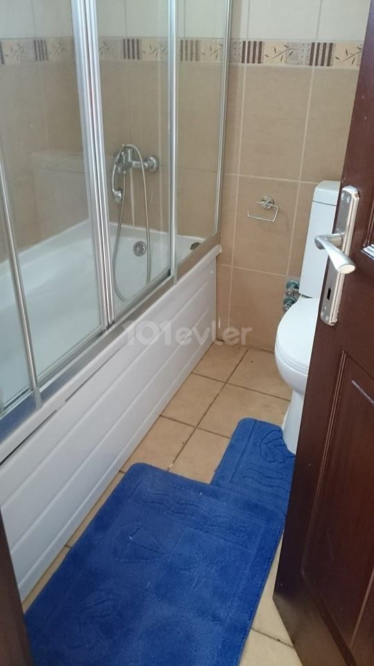 Alsancak'ta  kiralık 2+1 ikiz villa 