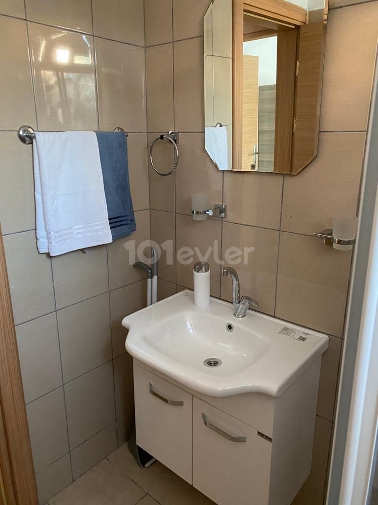 Girne  Merkez'de Kiralık 2+1 Daire