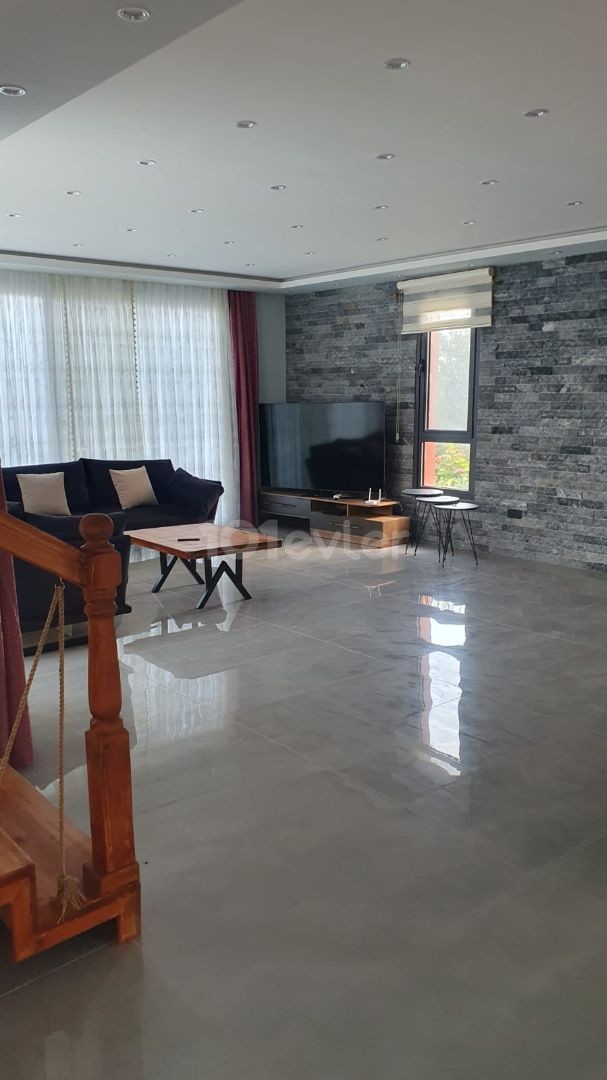 Villa For Rent in Çatalköy