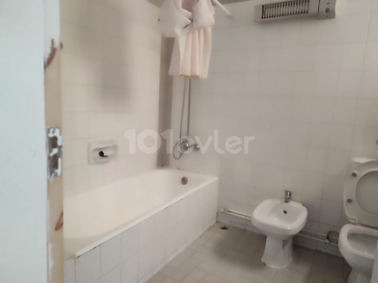 3+1 Flat for Rent in Kyrenia Center